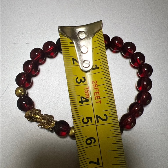 Elegant Red Beaded Bracelet with Gold Accents - Picture 4 of 4